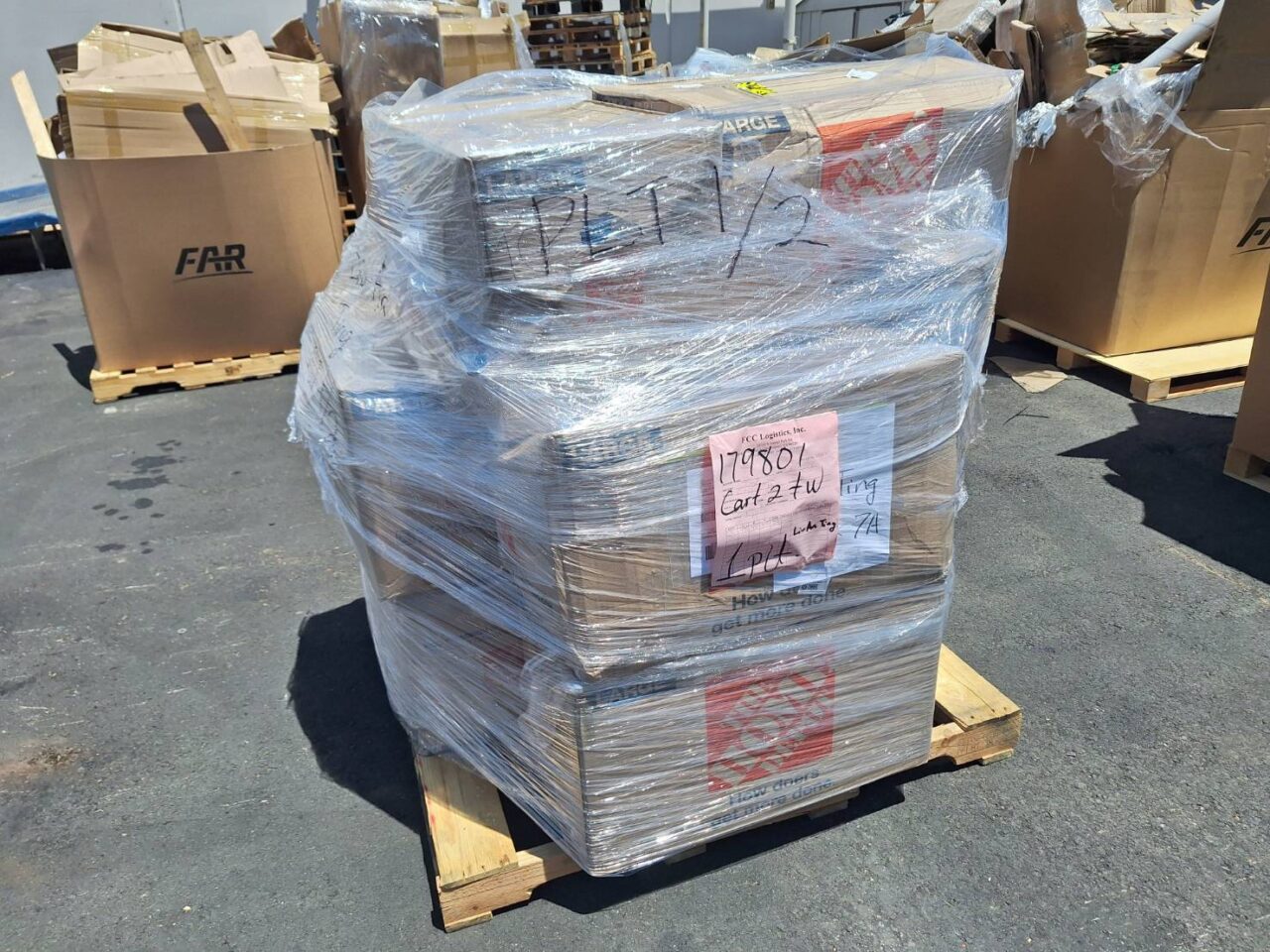 針對小件行李或急件可選擇空運回台,Ship2TW另一部門Fly2TW空運回台部門提供非常快速但省錢的服務,空運寄行李回台灣(門到門比 FedEx、UPS 便宜許多,可到府取件、快速清關,非常適合趕著返台的客戶。 針對小件行李或急件可選擇空運回台,Ship2TW另一部門Fly2TW空運回台部門提供非常快速但省錢的服務,空運寄行李回台灣(門到門比 FedEx、UPS 便宜許多,可到府取件、快速清關,非常適合趕著返台的客戶。